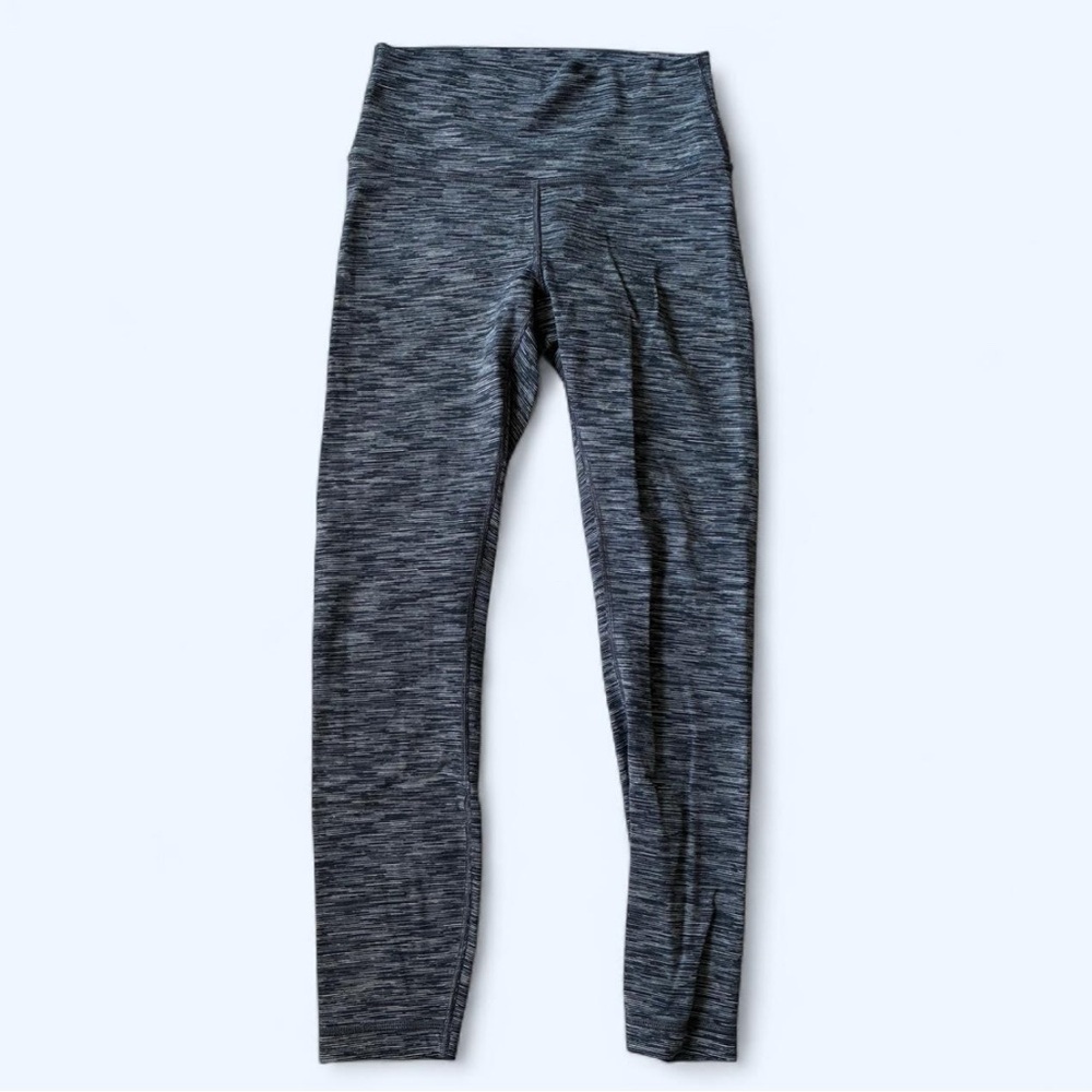 Lululemon Charcoal Gray Navy striped leggings Excellent condition - Picture 1 of 9